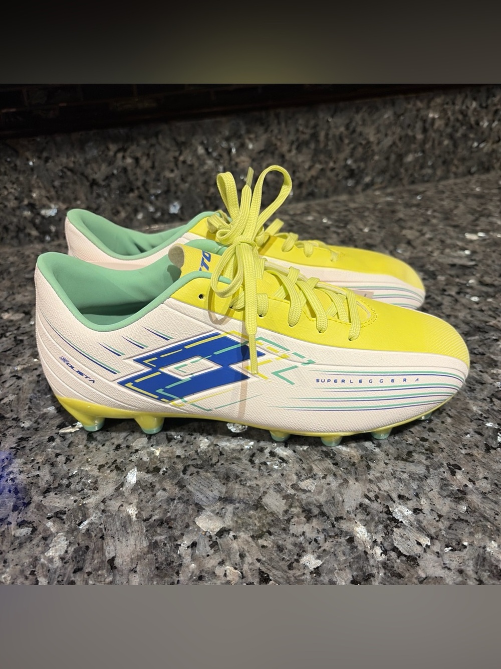 Lotto Kids Solista Superleggera Soccer Cleats White Yellow Blue 221368 US 3.5